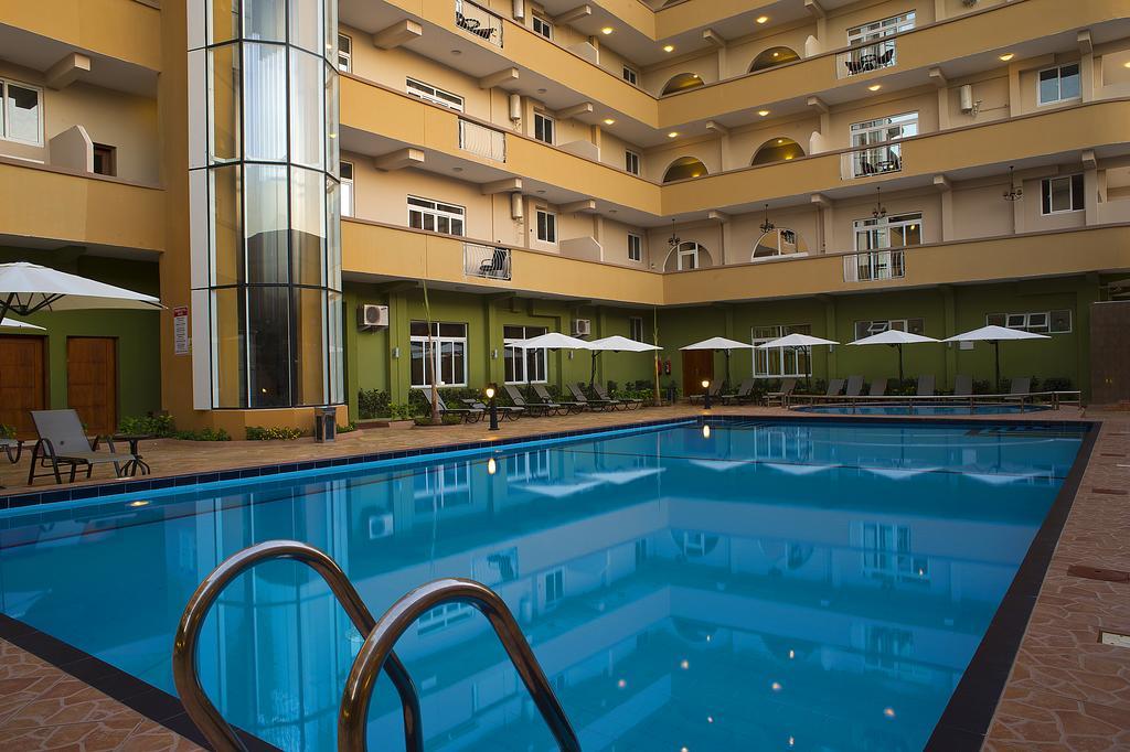 Seascape Hotel Dar es Salaam Buitenkant foto